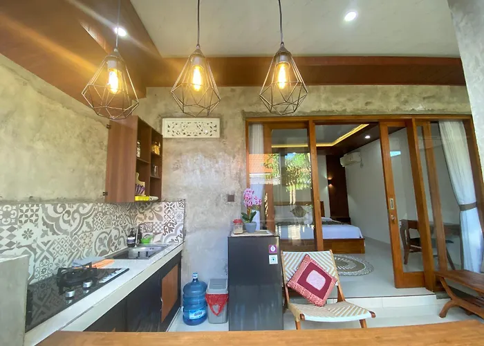 E-house Family By Eps